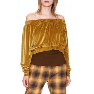 Riller & Fount Cooper Off-the-Shoulder Crop Top